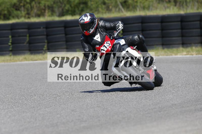 /Archiv-2025/48 25.08.2025 Cornu Master School ADR/gruen-vert/115